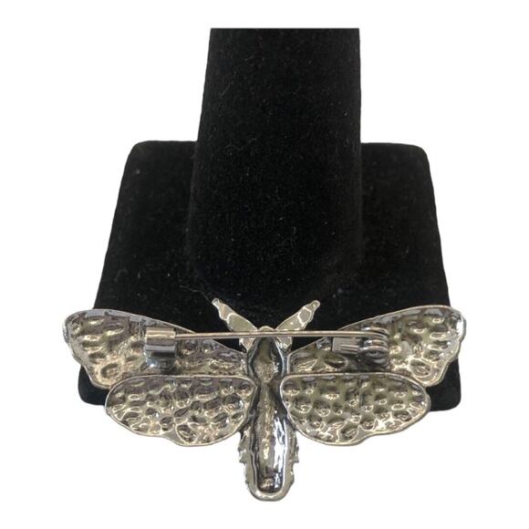 Vintage Inspired Timeless Intricately Designed Silver Plated Butterfly Brooch - Picture 13 of 13